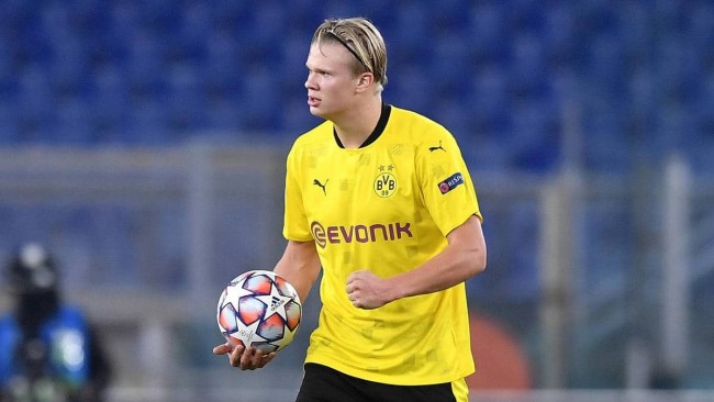 国乒击败法国队，王曼昱战胜帕瓦德，孙颖莎和王楚钦混双取胜（中国乒乓球队力克法国，王曼昱挑落帕瓦德，孙颖莎／王楚钦混双告捷）