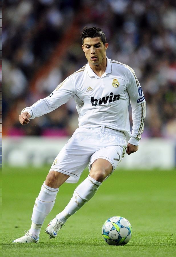 辽宁男篮王哲林末节关键表现（王哲林末节高光表现领衔辽宁男篮）