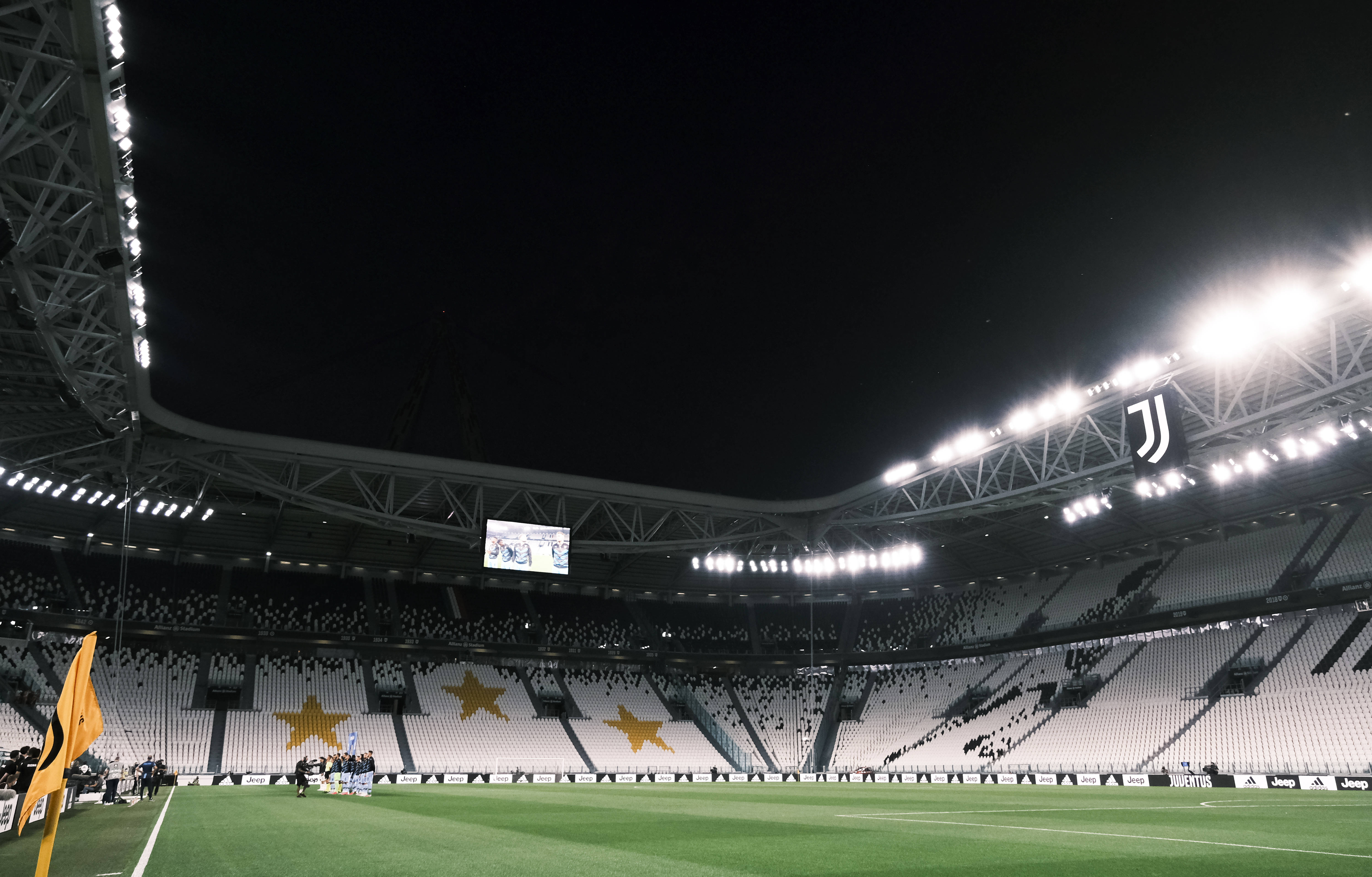 辽超总决赛：大连队4-0本溪队夺冠，王宏有、王跃皓分别双响（辽超决赛：大连4-0完胜本溪捧杯，王宏有与王跃皓各梅开二度）