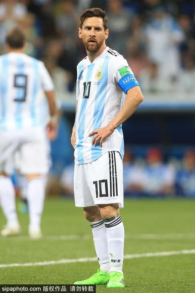 瓜帅赛后的激烈交流？B席：他只是手势夸张，实际没那么严肃（瓜帅赛后沟通被误读？B席：只是动作幅度大，其实没那么严重）