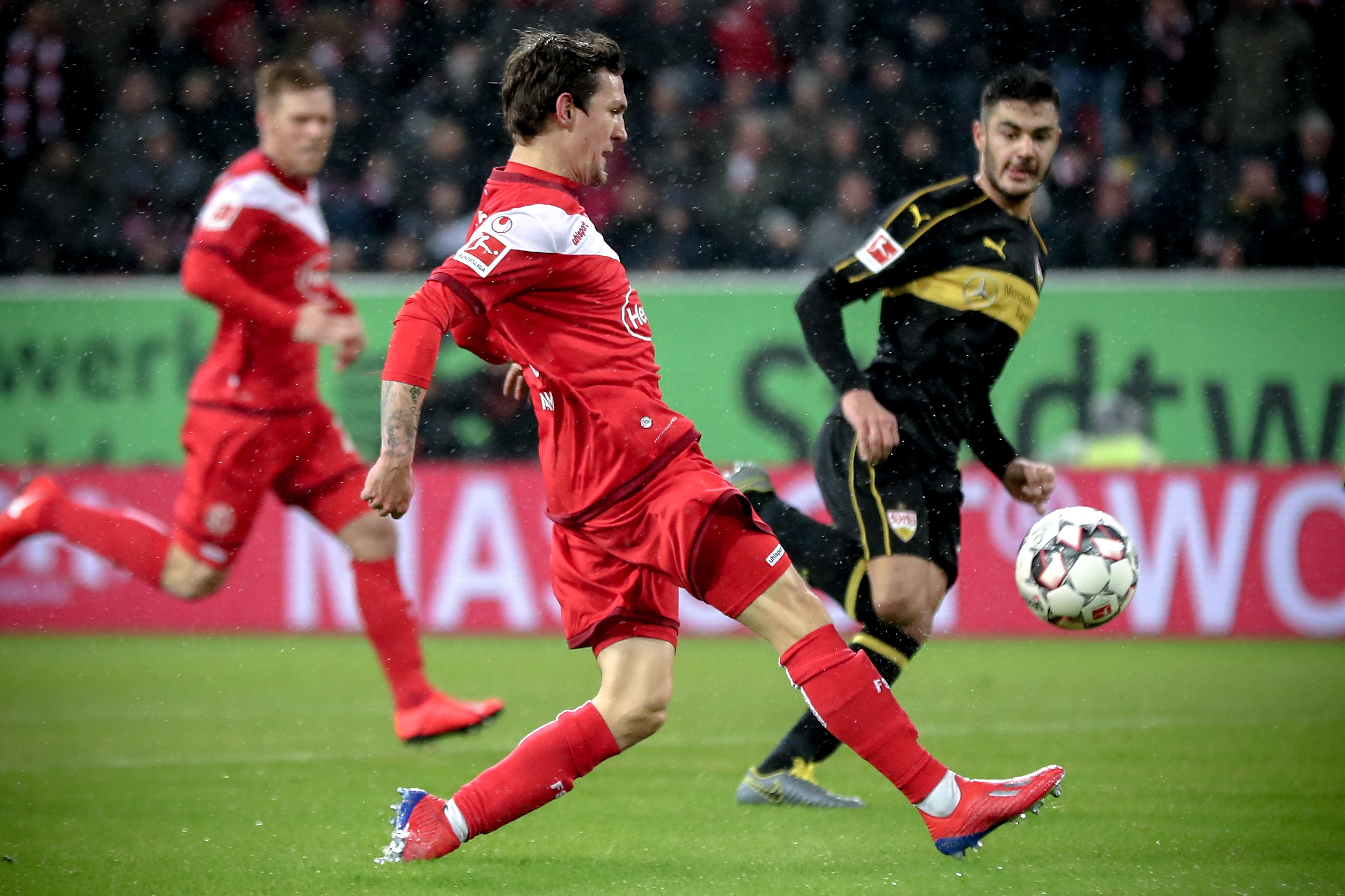 图拉姆：我还在恢复状态；萨拉赫？利物浦有很多人能改变比赛（图拉姆：仍在找回状态；萨拉赫并非唯一，利物浦多人可改变战局）