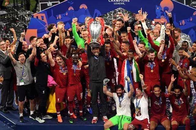 利雅得胜利vs赛哈特海湾：C罗领衔，马内、菲利克斯首发出战（C罗压阵，马内与菲利克斯首发，利雅得胜利迎战赛哈特海湾）